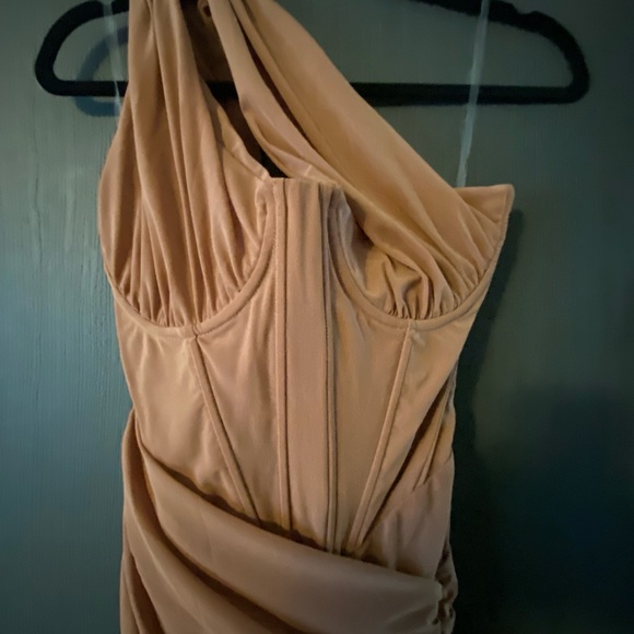 House of CB Chocolate Ruched dress - Picture 4 of 10